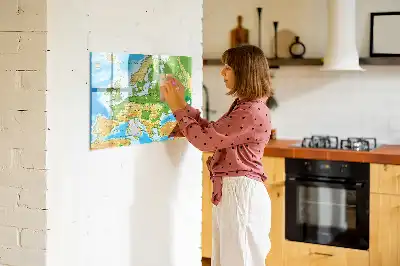 Mágneses törölhető tábla földrajzi világtérképpel