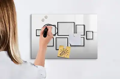 Mágneses törölhető tábla fekete kerettel