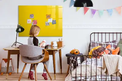 Mágneses törölhető tábla világossárga színben