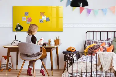 Mágneses törölhető tábla világossárga színben