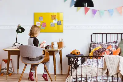 Mágneses törölhető tábla világossárga színben