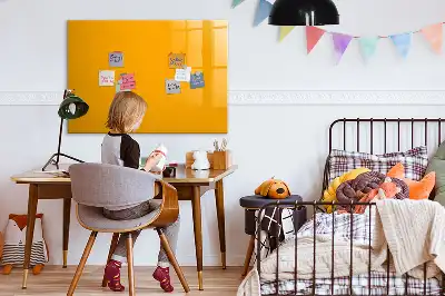Mágneses tábla filctollal aranysárga színben