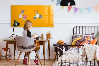 Mágneses tábla filctollal aranysárga színben