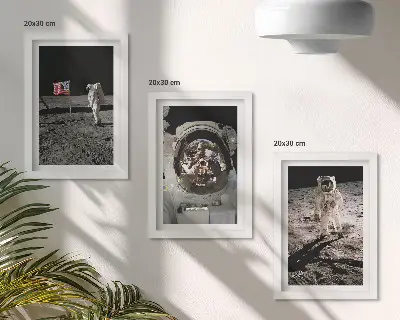 Holdraszálló űrhajósok fotói modern keretezett képszett