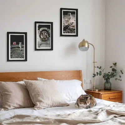 Holdraszálló űrhajósok fotói modern keretezett képszett