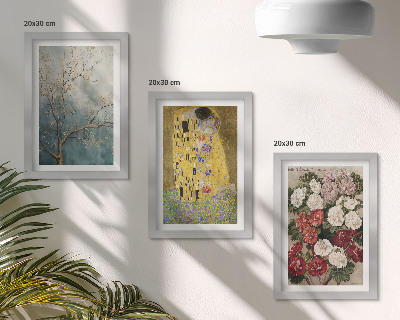 Keretezett triptichon Virágok és fák Gustav Klimt Csók című festményének stílusában