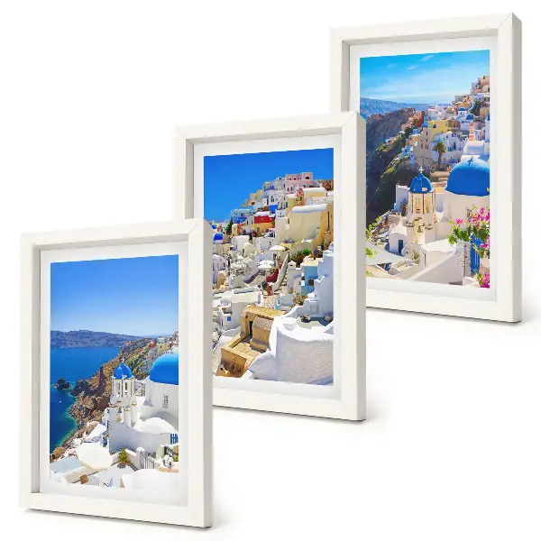 Modern keretezett képszett tájépítészeti kilátás Oia városára, Santorinire, Görögország