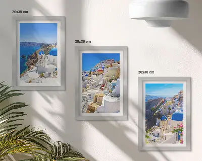 Modern keretezett képszett tájépítészeti kilátás Oia városára, Santorinire, Görögország