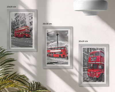 Keretezett triptichon Piros buszok London városi tájában