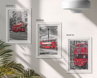 Keretezett triptichon Piros buszok London városi tájában