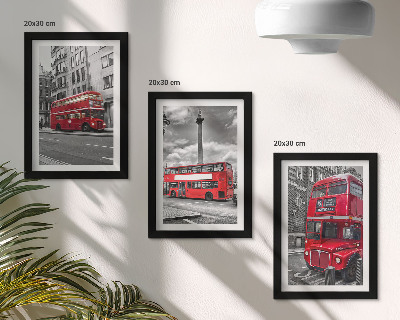 Keretezett triptichon Piros buszok London városi tájában