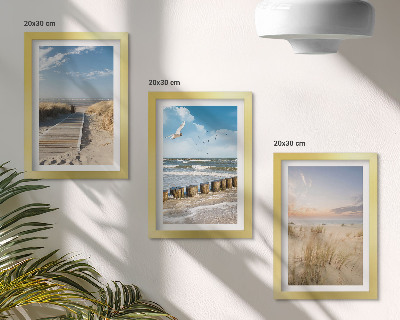 Modern keretezett kép szett Strand homokkal, hullámokkal, éggel és repülő madarakkal