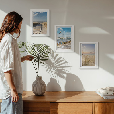 Modern keretezett kép szett Strand homokkal, hullámokkal, éggel és repülő madarakkal
