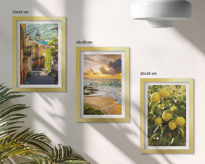 Keretezett triptichon Festői utcák, tenger, strand és citrusfák