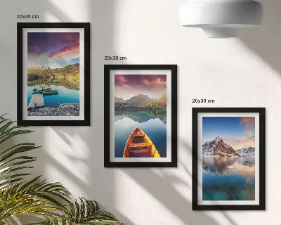 Nyugodt tavak hegyi tájjal és csónakkal triptichon keretezett kivitelben