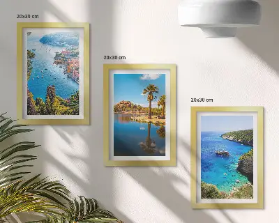 Tengerparti kilátás pálmafákkal és kék vízzel triptichon keretezett kivitelben