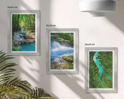 Zöld erdők és kristálytiszta folyóvizek keretezett triptichon