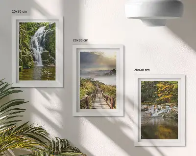Keretezett triptichon vízesések, hegyek, felhőösvények és őszi kilátás mintával
