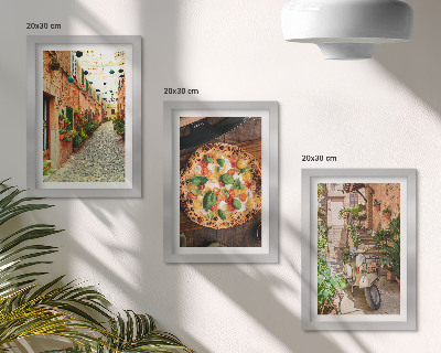 Keretezett triptichon Bájos utcák növényekkel és olasz pizzával
