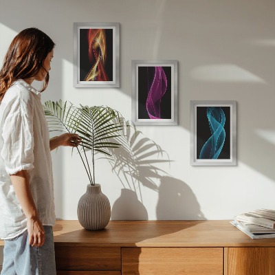 Modern keretezett kép szett Színes neon vonalak hullámai sötét háttér előtt
