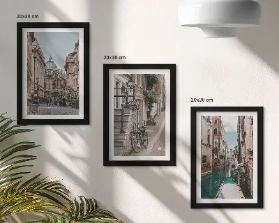 Modern keretezett képszett velencei városi utcák építészettel és vízzel