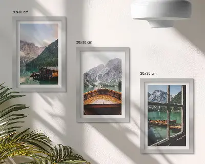 Hegyi tó csónakkal és faházakkal modern keretezett képszett