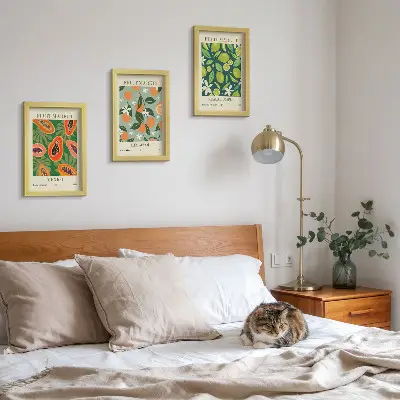 Modern keretezett képszett vintage gyümölcsmintás plakátokkal