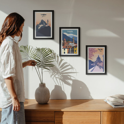 Modern keretezett kép szett Hegyek és retró építészet színes illusztrációk