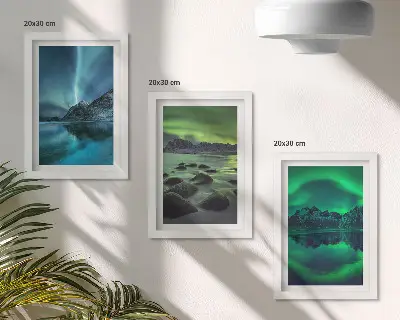 Téli táj északi fényekkel és hegyekkel modern keretezett képszett