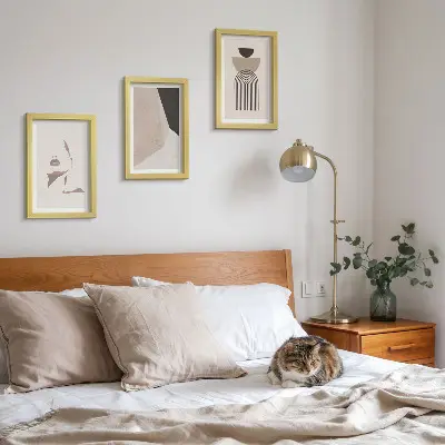 Modern keretezett képszett absztrakt geometriai alakzatokkal és női arccal