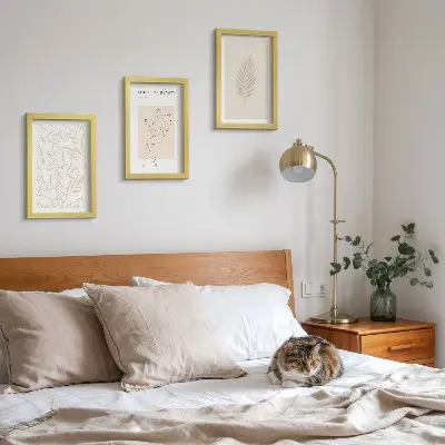 Minimalista botanikai motívumok keretezett triptichon