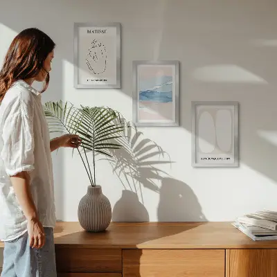 Matisse absztrakt formái és finom színei keretezett triptichon