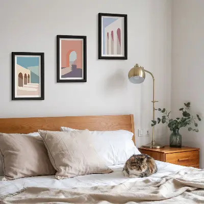 Pasztell minimalista grafika a városi építészetről keretezett triptichon