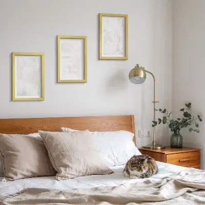 Keretezett triptichon fehér foltok minimalista vászon háttéren