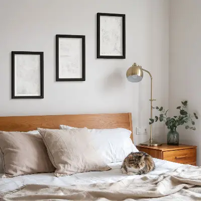 Keretezett triptichon fehér foltok minimalista vászon háttéren