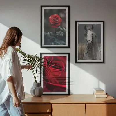 Fali dekorációs képszett vörös rózsák és szürke lovak