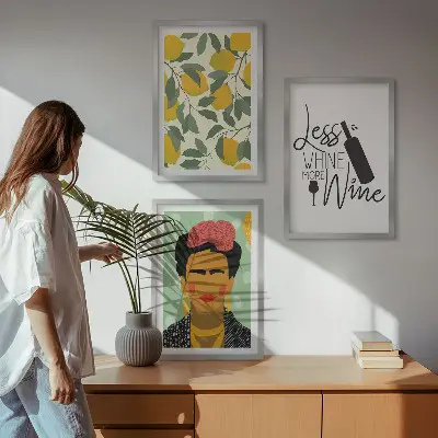 Frida portré citromos mintával keretezett képszett hálószobába