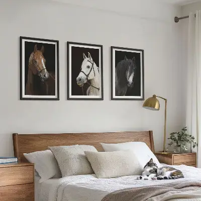 Keretezett képszett hálószobába lovak portréi a bunda árnyalataiban
