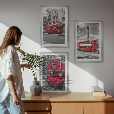 Keretezett képszett piros londoni buszokkal hálószobába