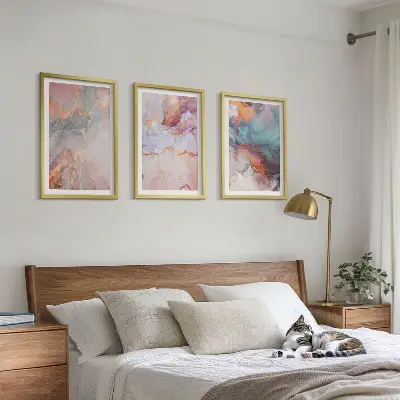 Keretezett kép szett hálószobába absztrakt pasztell mintákkal