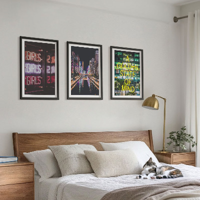 Keretezett kép szett hálószobába Neonreklámok folyó éjjel