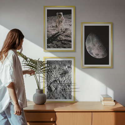 Keretezett kép szett hálószobába Űrhajós Hold fotó