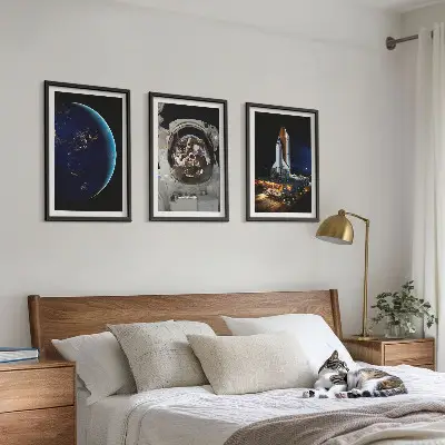 Keretezett kép szett hálószobába űr, Föld, űrhajós és rakéta mintával