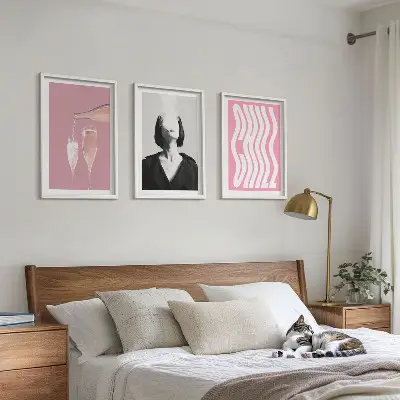 Keretezett képszett hálószobába stílusos portré pezsgő relaxáció témával