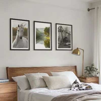 Fali dekorációs képkészlet fehér lovak a természetben folyóval