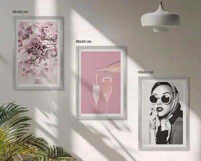 Keretezett kép szett hálószobába rózsa virágok és elegáns hölgy mintával