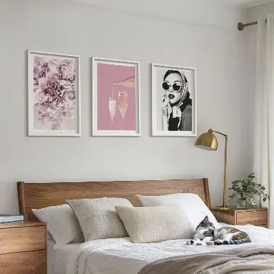 Keretezett kép szett hálószobába rózsa virágok és elegáns hölgy mintával