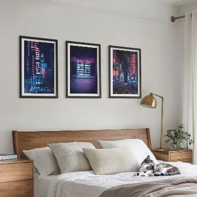 Keretezett kép szett éjszakai város neon bejárata hálószobába