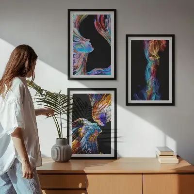 Színes absztrakt arcok keretezett képszett hálószobába