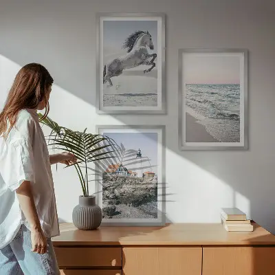 Keretezett kép szett hálószobába lovak, strand, világítótorony és hullámok mintával